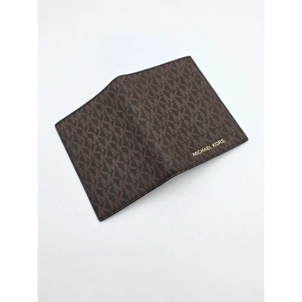 Michael Kors Jet Set Travel Passport Holder Wallet Brown Signature Logo NWOT
